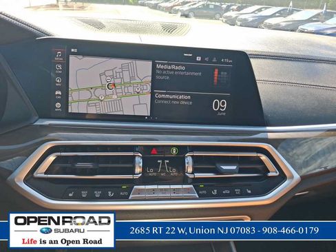 Used 2022 BMW X5 xDrive40i w/ Premium Package AWD/4WD image 26