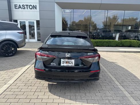 Used 2025 Honda Civic Sport image 6