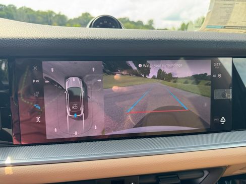 New 2025 Porsche Cayenne Coupe image 23