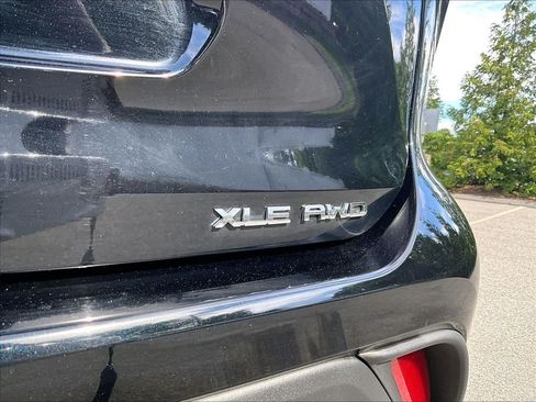 Used 2026 Toyota Highlander XLE AWD/4WD image 30