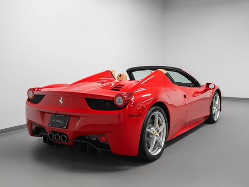 Certified 2012 Ferrari 458 Spider RWD image 31