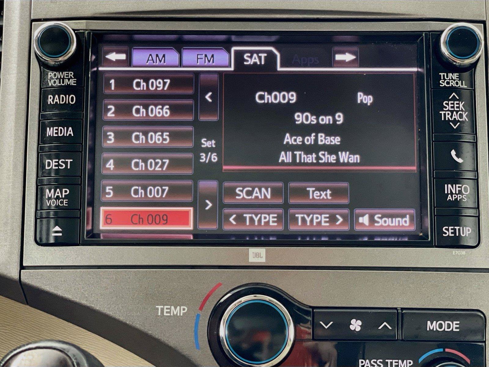 Used 2013 Toyota Venza Limited AWD/4WD image 18