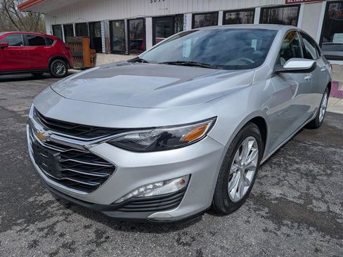 Used 2020 Chevrolet Malibu LT FWD image 3