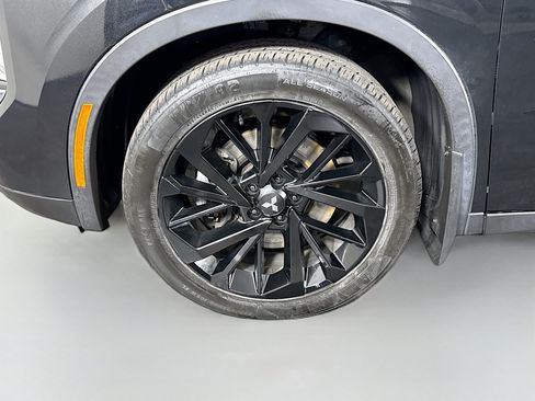 Used 2022 Mitsubishi Outlander ES AWD/4WD image 38