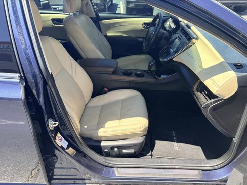 Used 2017 Toyota Avalon Limited w/ Carpet Mat Package FWD image 21