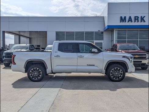 Used 2023 Toyota Tundra Limited AWD/4WD image 6