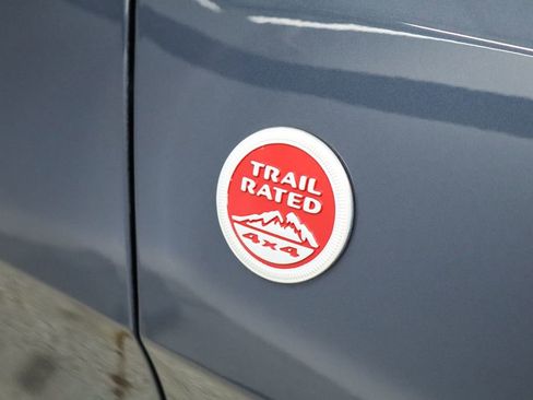 Certified 2021 Jeep Grand Cherokee Trailhawk w/ Trailhawk Luxury Group image 19