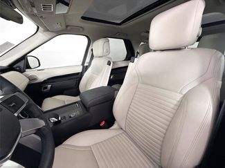 Used 2024 Land Rover Discovery S video 3