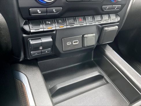 Used 2021 Chevrolet Silverado 1500 LT Trail Boss w/ Convenience Package II AWD/4WD image 27