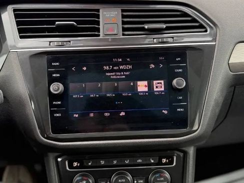 Used 2019 Volkswagen Tiguan SE FWD image 15