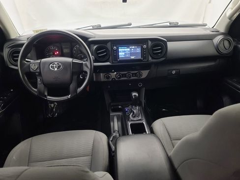 Used 2016 Toyota Tacoma SR image 21