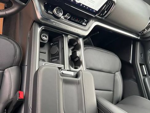 New 2027 Ford Expedition Platinum w/ Stealth Performance Package AWD/4WD image 24