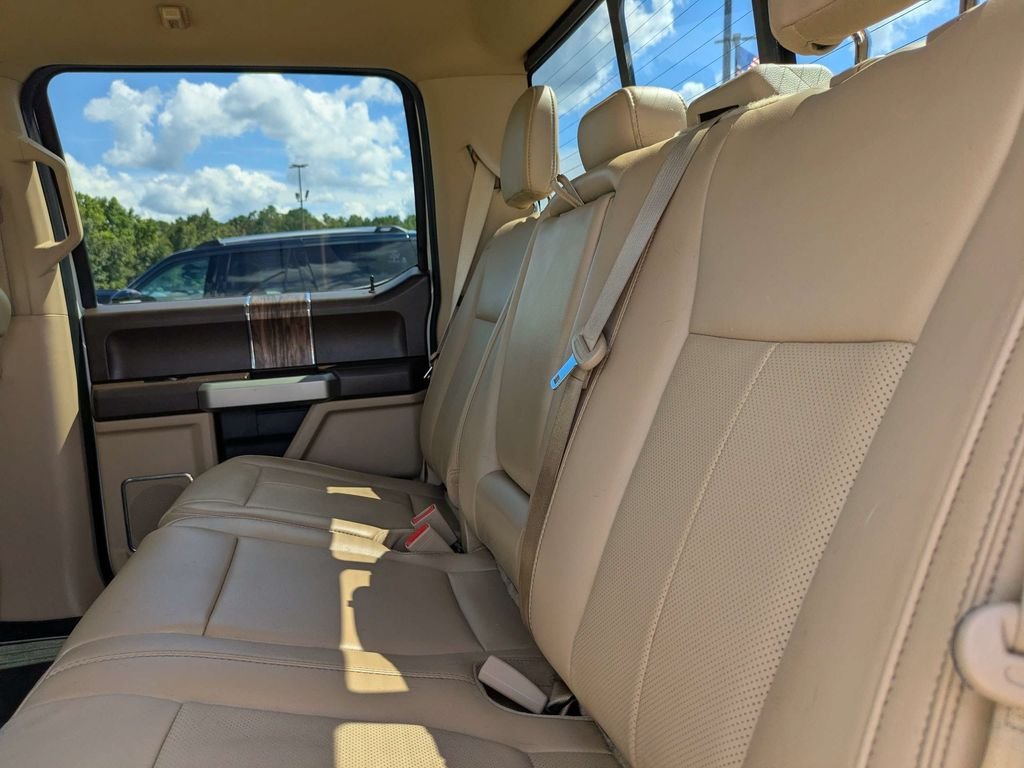 Used 2020 Ford F150 Lariat RWD image 14