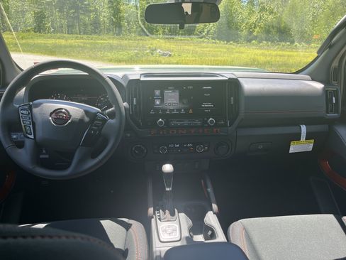 New 2026 Nissan Frontier PRO-4X w/ Pro-4x Convenience Package AWD/4WD image 3