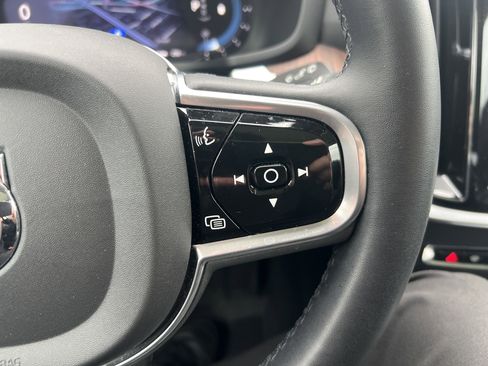 Used 2023 Volvo V60 B5 Cross Country Plus w/ Climate Package image 20