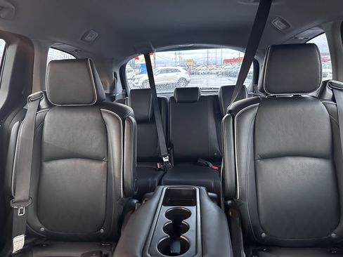 Used 2023 Honda Odyssey Elite image 17
