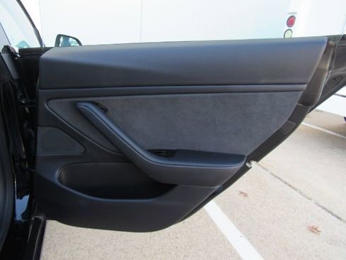 Used 2018 Tesla Model 3 Long Range RWD image 24