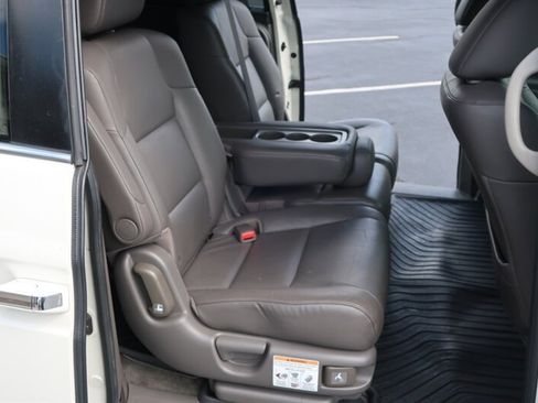 Used 2015 Honda Odyssey EX-L image 34
