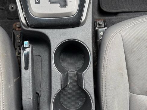 Used 2013 Hyundai Elantra GLS w/ Preferred Pkg image 18