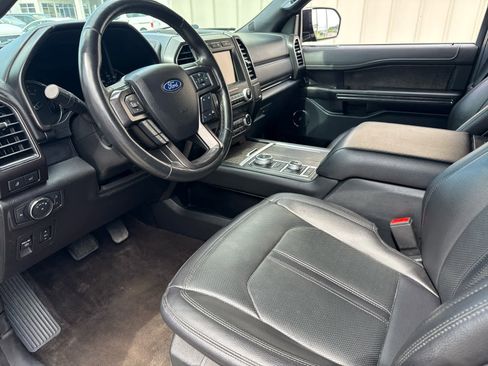 Used 2021 Ford Expedition Max Limited image 13
