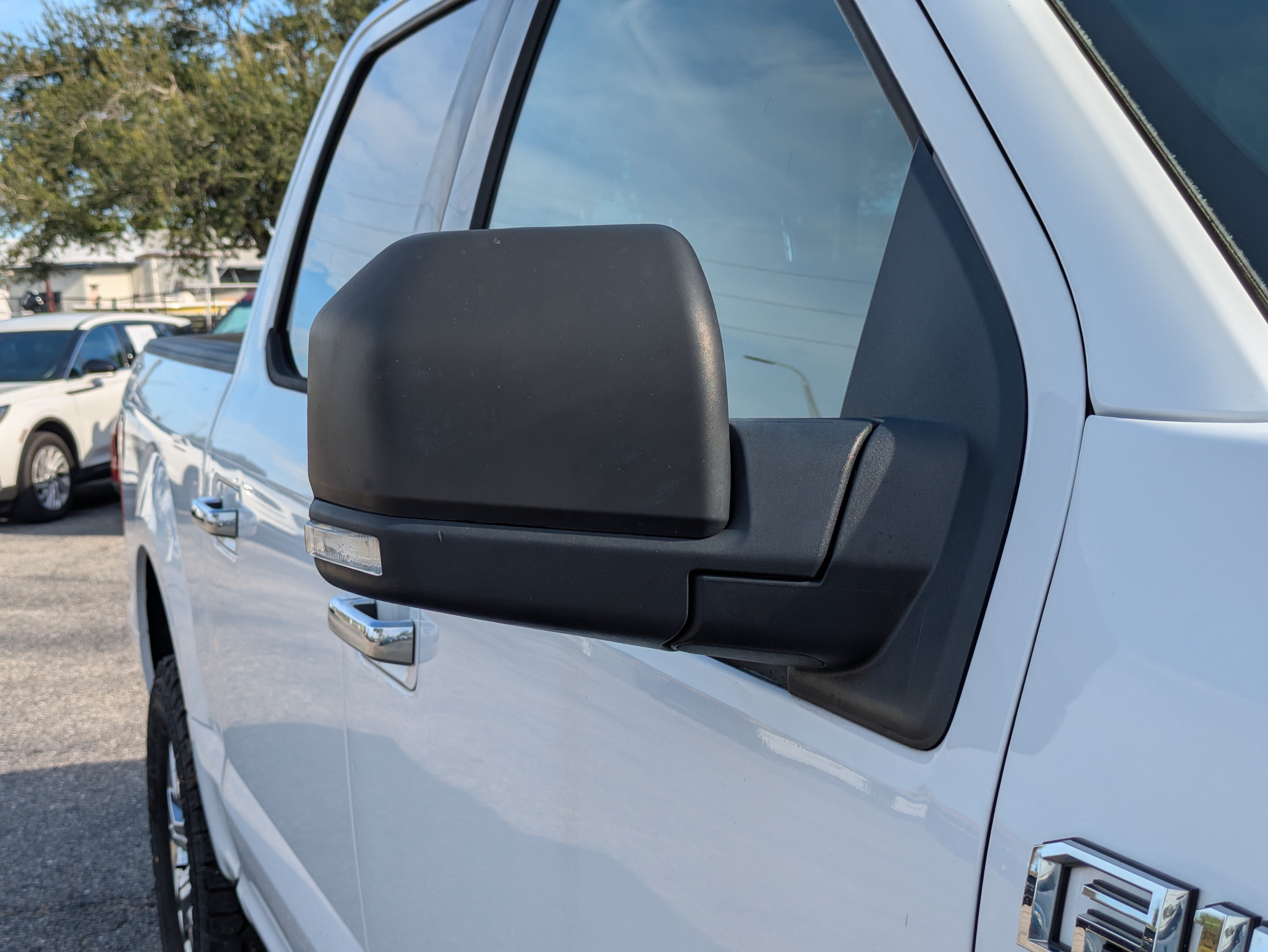 Used 2017 Ford F150 XLT w/ Equipment Group 302A Luxury AWD/4WD image 12