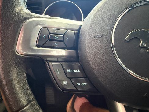Used 2015 Ford Mustang Premium RWD image 39