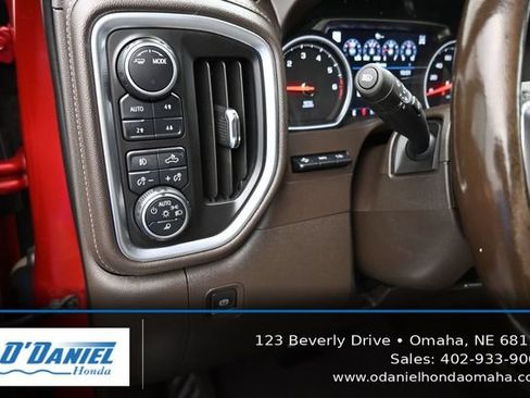 Used 2022 Chevrolet Silverado 1500 LTZ w/ LTZ Premium Package AWD/4WD image 27
