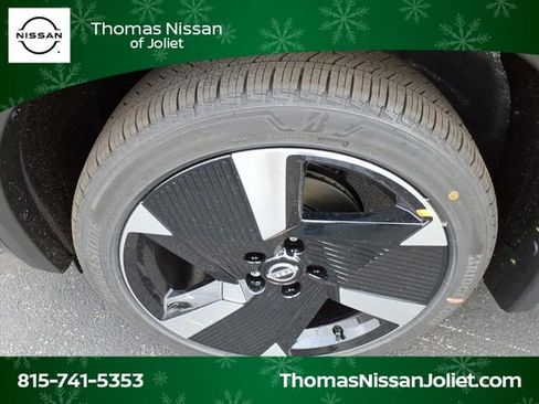 New 2026 Nissan Kicks SR w/ Cold Weather Package image 9