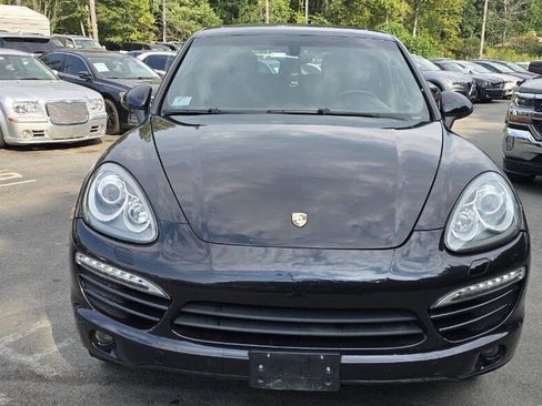 Used 2013 Porsche Cayenne S image 2