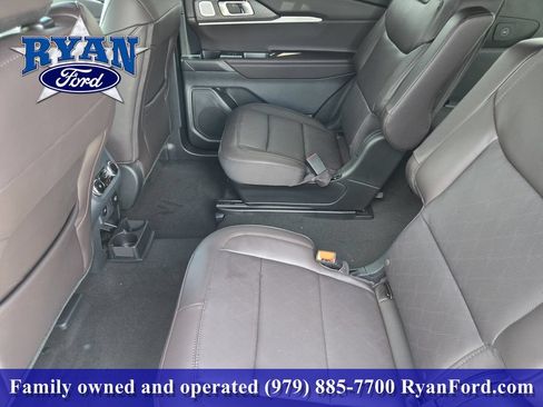 New 2026 Ford Explorer Platinum RWD image 21