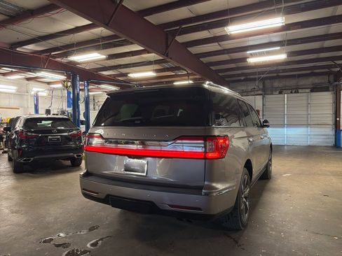 Used 2019 Lincoln Navigator Reserve w/ Cargo Package image 3