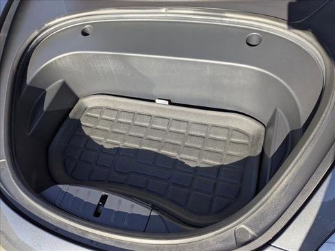 Used 2023 Tesla Model 3 Standard Range image 23