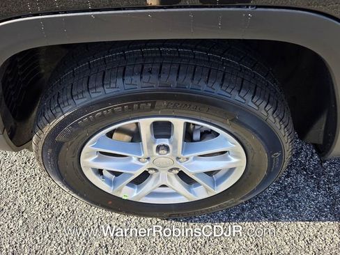 New 2026 Jeep Grand Cherokee Laredo RWD image 17