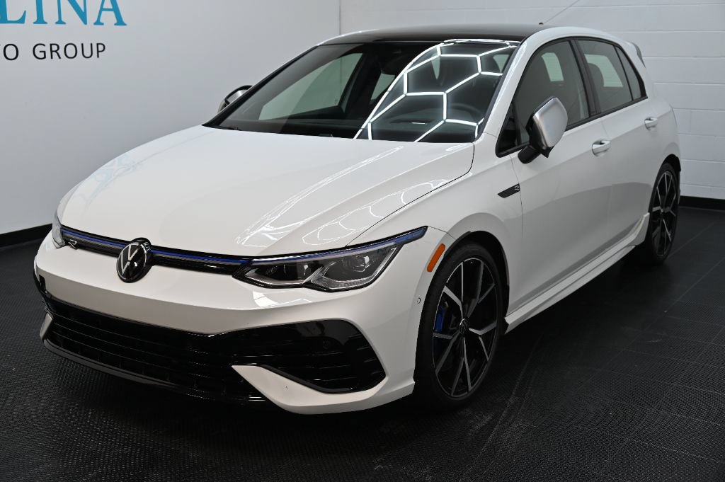 Used 2024 Volkswagen Golf R AWD/4WD image 6