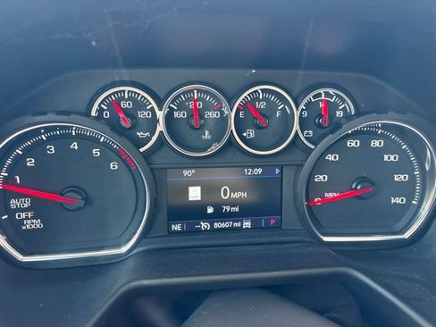 Used 2021 Chevrolet Tahoe Z71 w/ Luxury Package AWD/4WD image 16