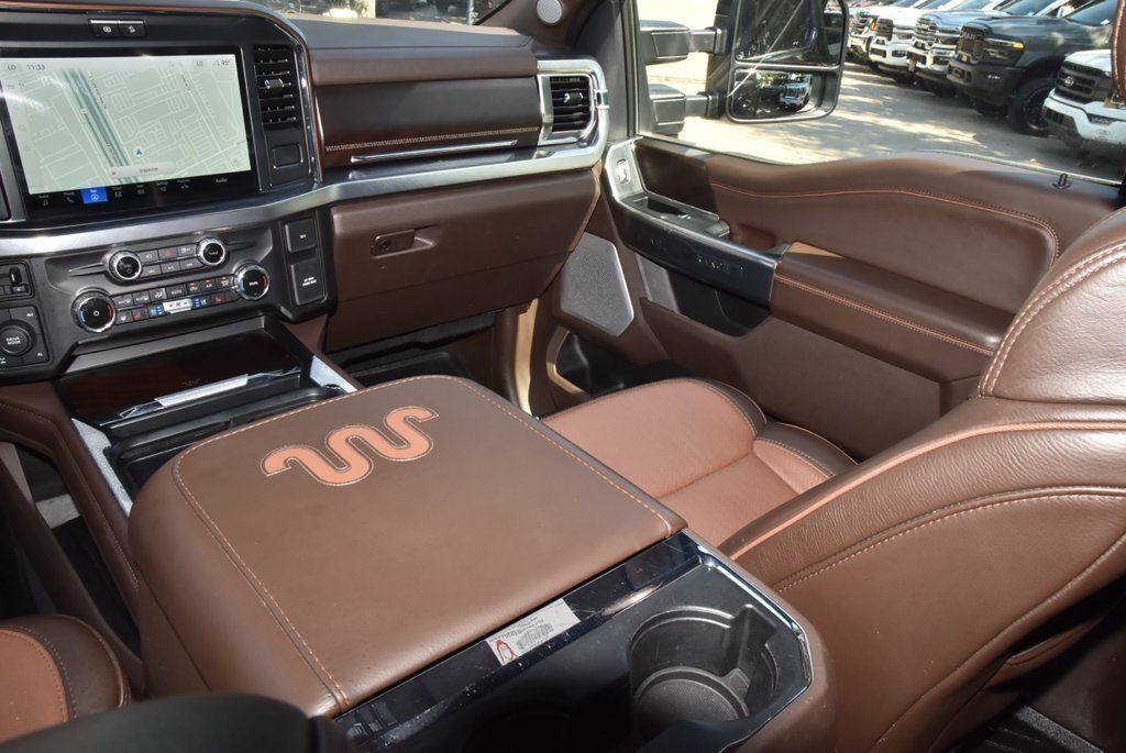 Certified 2025 Ford F250 King Ranch w/ FX4 Off-Road Package AWD/4WD image 17