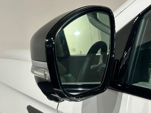 New 2026 Lincoln Navigator Reserve w/ Jet Appearance Package AWD/4WD image 18