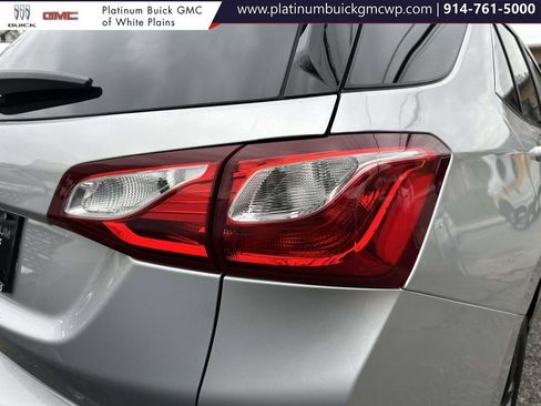 Used 2021 Chevrolet Equinox LT image 9