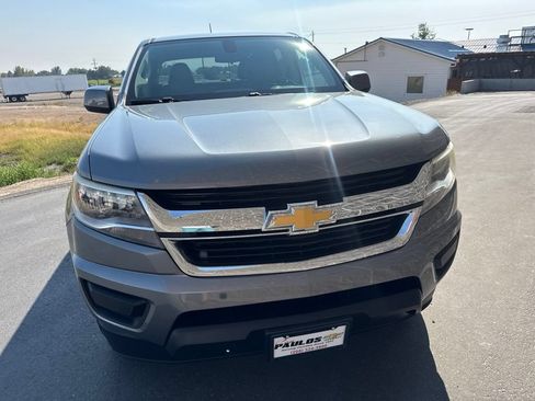 Used 2018 Chevrolet Colorado W/T w/ WT Convenience Package RWD image 2