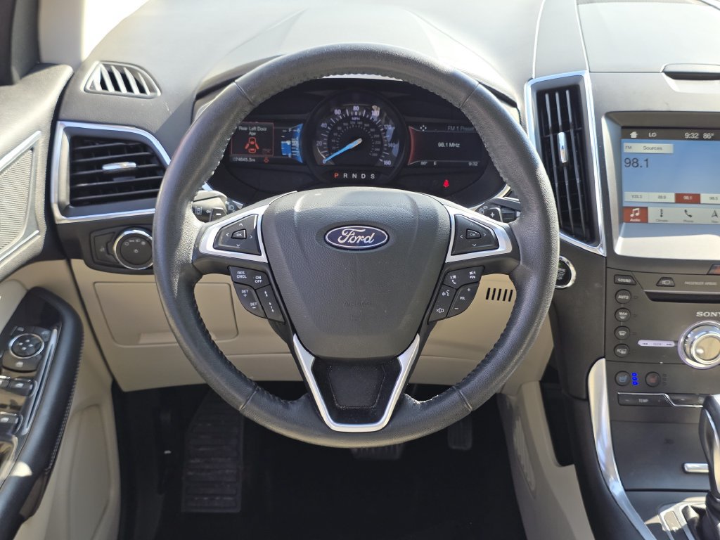 Used 2018 Ford Edge Titanium w/ Equipment Group 302A FWD image 20