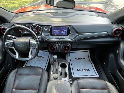 Certified 2021 Chevrolet Blazer RS w/ Enhanced Convenience Package FWD image 11