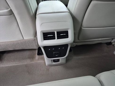 Used 2024 GMC Terrain Denali w/ Denali Premium Package AWD/4WD image 19
