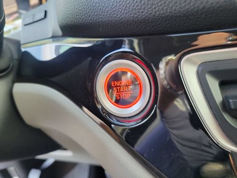 Used 2018 Honda Ridgeline RTL-E image 32