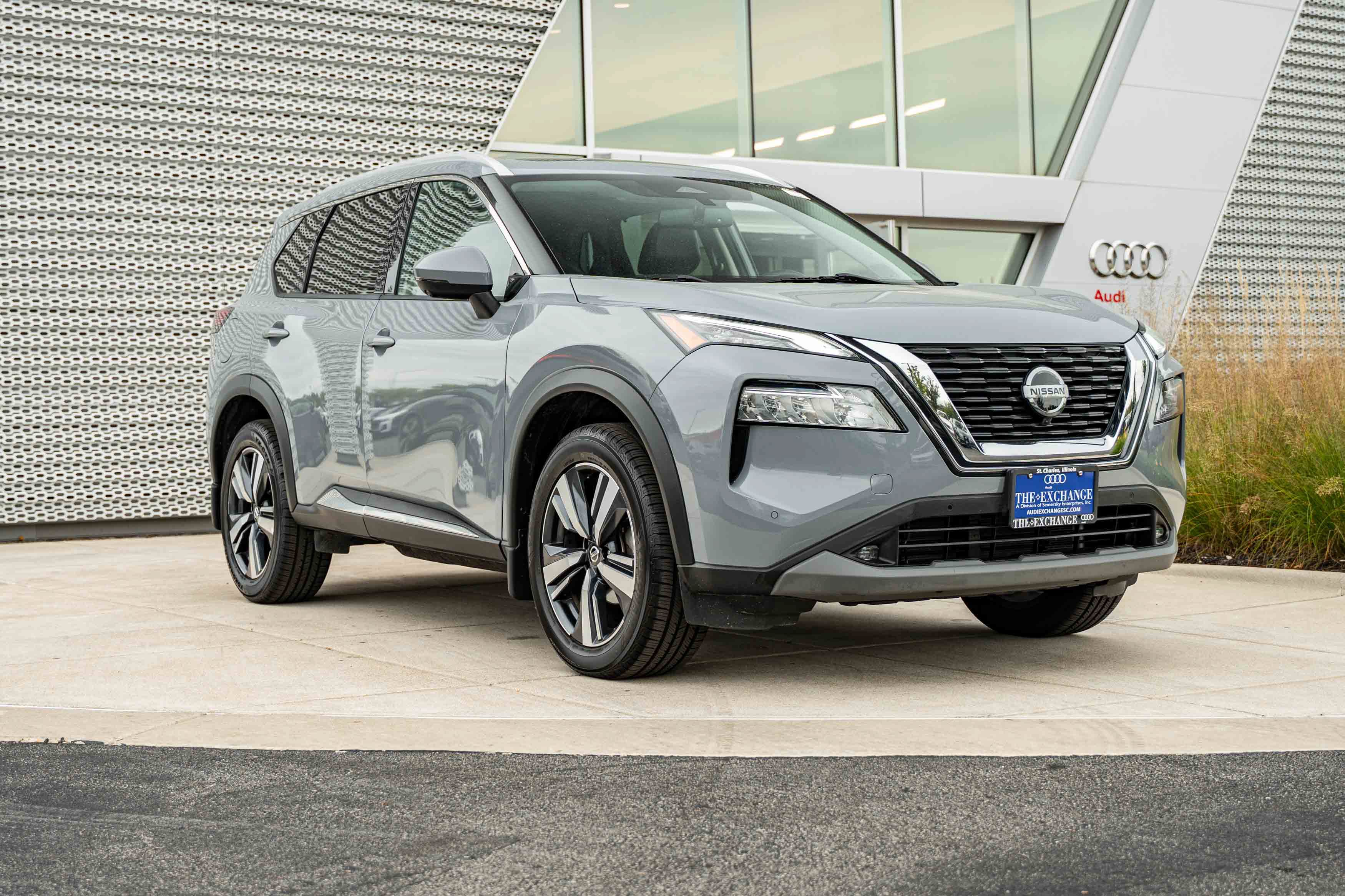Used 2021 Nissan Rogue SL w/ Premium Package AWD/4WD image 1