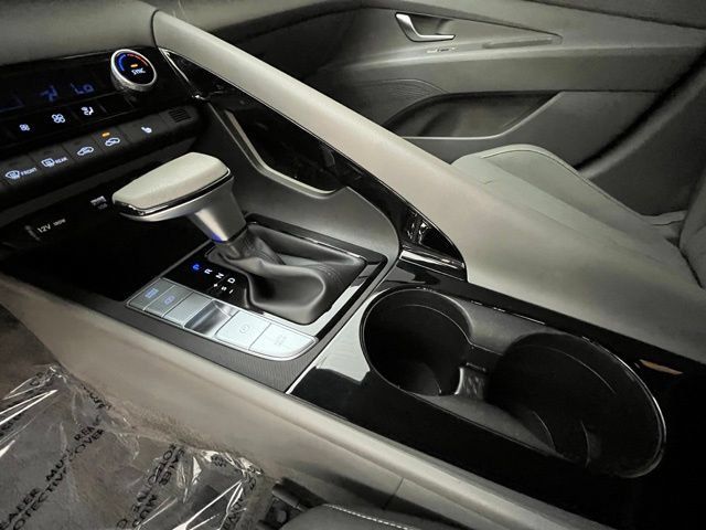 Certified 2023 Hyundai Elantra Blue FWD image 22