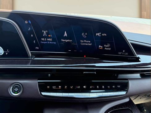 Used 2022 Cadillac Escalade Sport Platinum AWD/4WD image 19