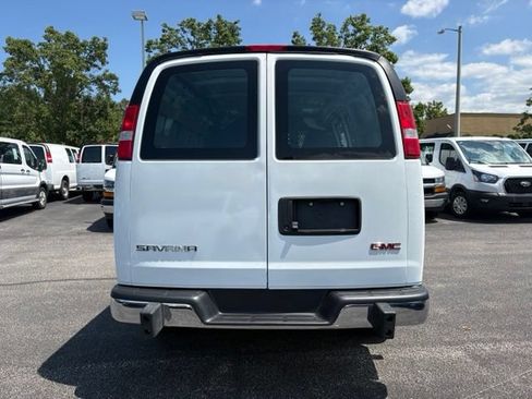 Used 2025 GMC Savana 2500 w/ Driver Convenience Package RWD image 4