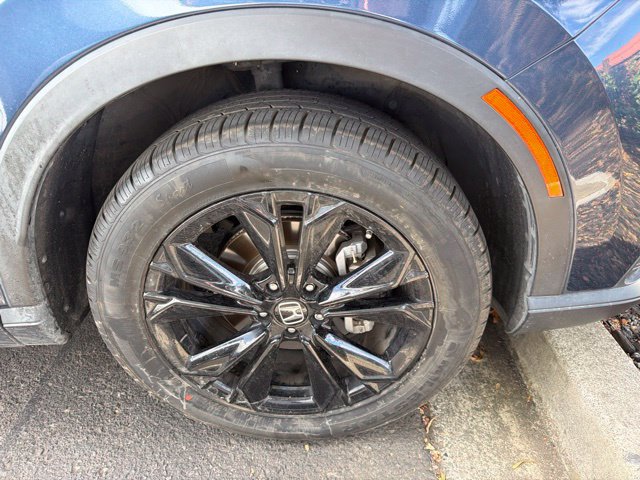 Used 2024 Honda CR-V Sport Touring image 2