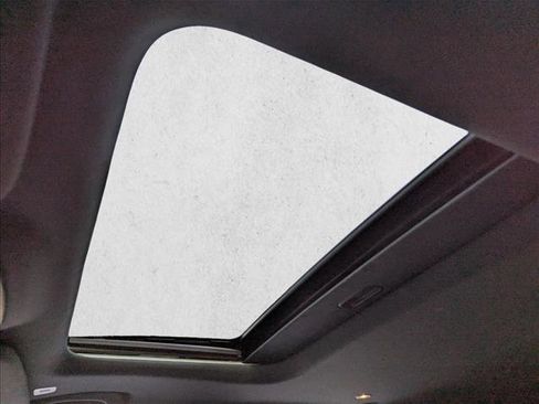 Used 2022 Jeep Grand Cherokee Limited image 15