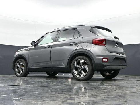 Used 2020 Hyundai Venue SEL w/ Convenience + Premium Package FWD image 38